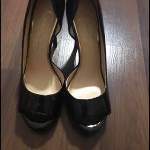 Patent leather shoes